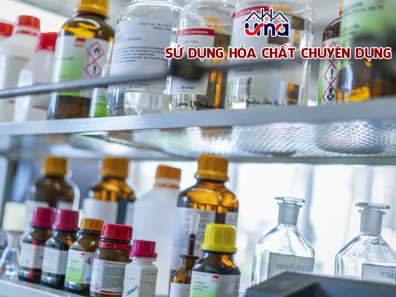 su-dung-hoa-chat-chuyen-dung