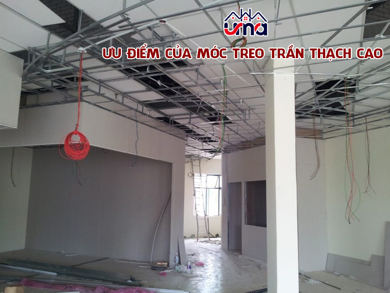 uu-diem-cua-moc-treo-tran-thach-cao