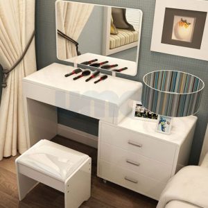 Bàn trang điểm đơn giản UTD104
